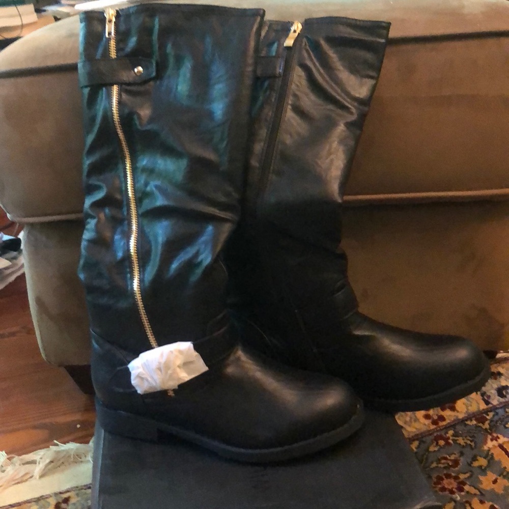 NWOT Black riding boots